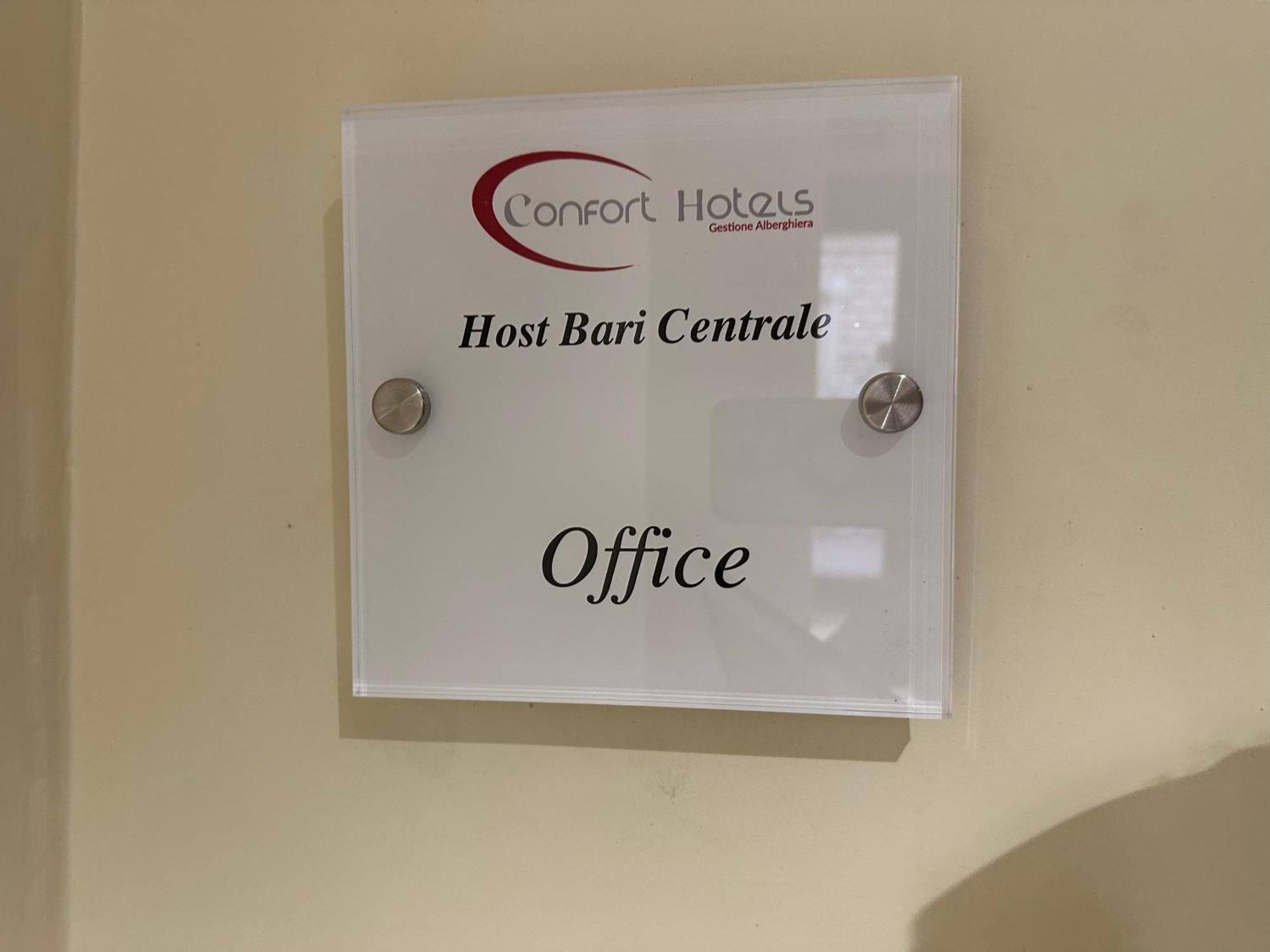 Cconforthotels Host Bari Centrale Buitenkant foto